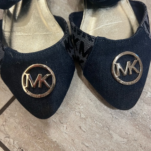 Michael Kors Denim monogram cut out flats, size 1 - Picture 4 of 5
